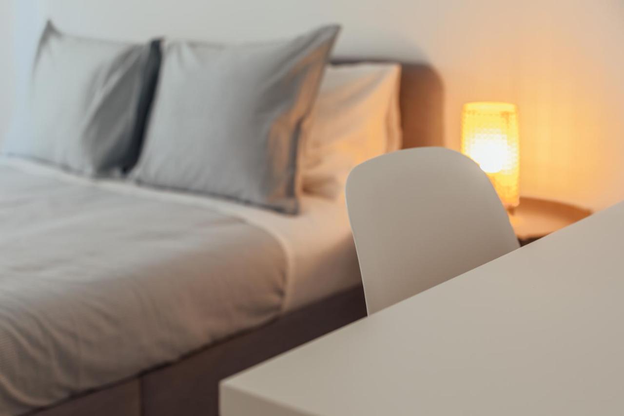 Elegant 3 Bedroom Apt - City Centre - Garage - Metro Лиссабон Экстерьер фото