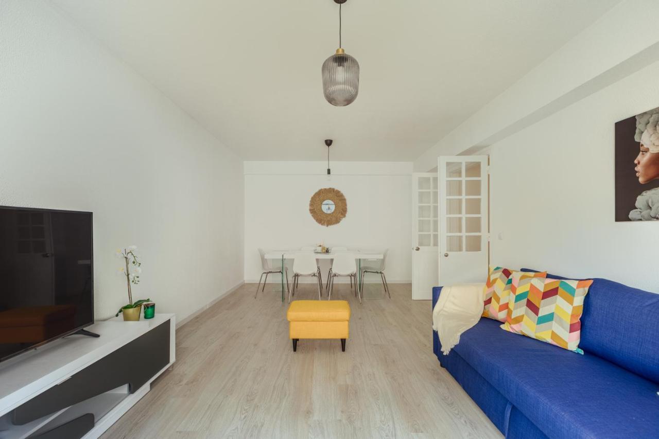 Elegant 3 Bedroom Apt - City Centre - Garage - Metro Лиссабон Экстерьер фото