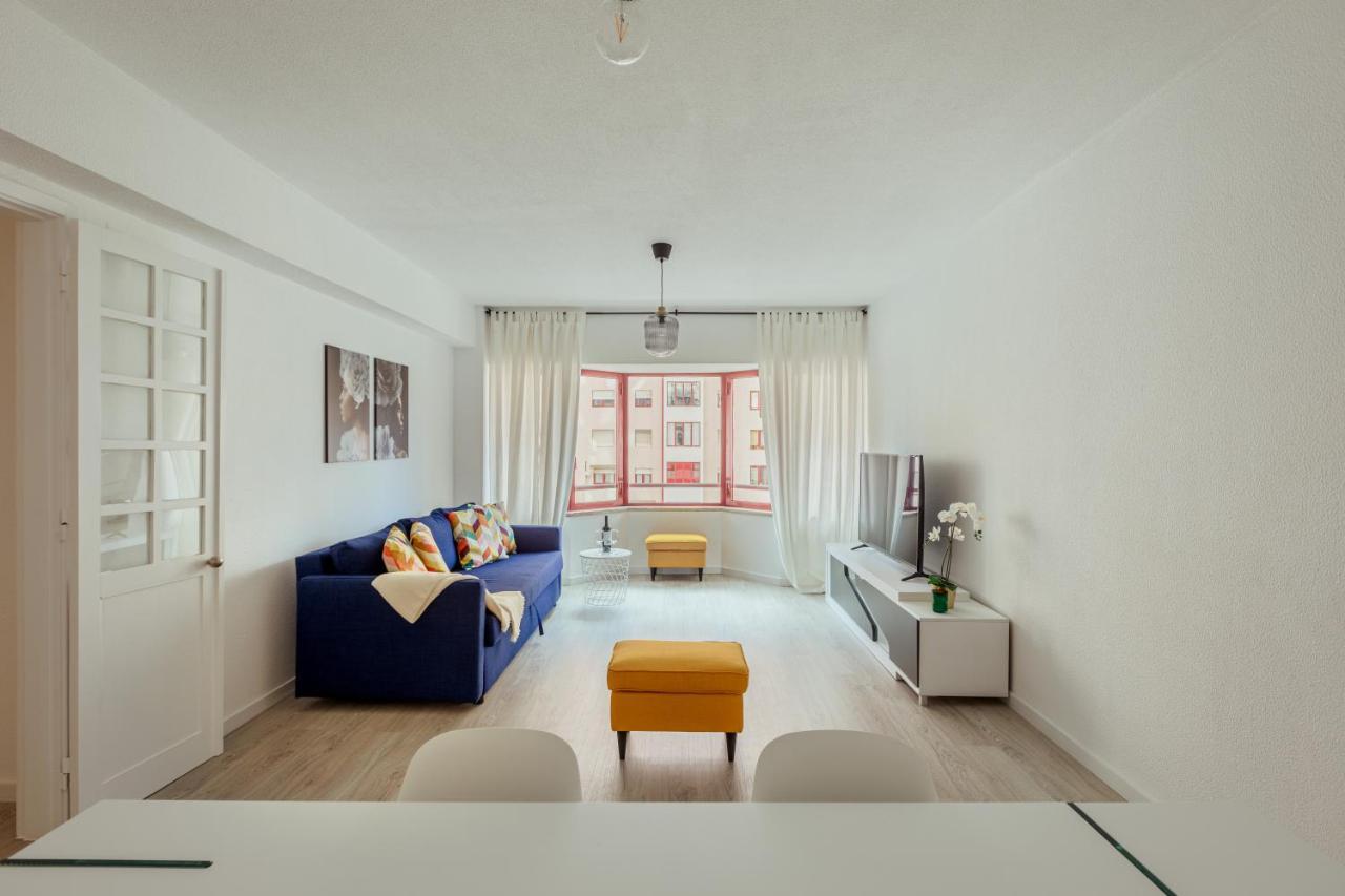 Elegant 3 Bedroom Apt - City Centre - Garage - Metro Лиссабон Экстерьер фото